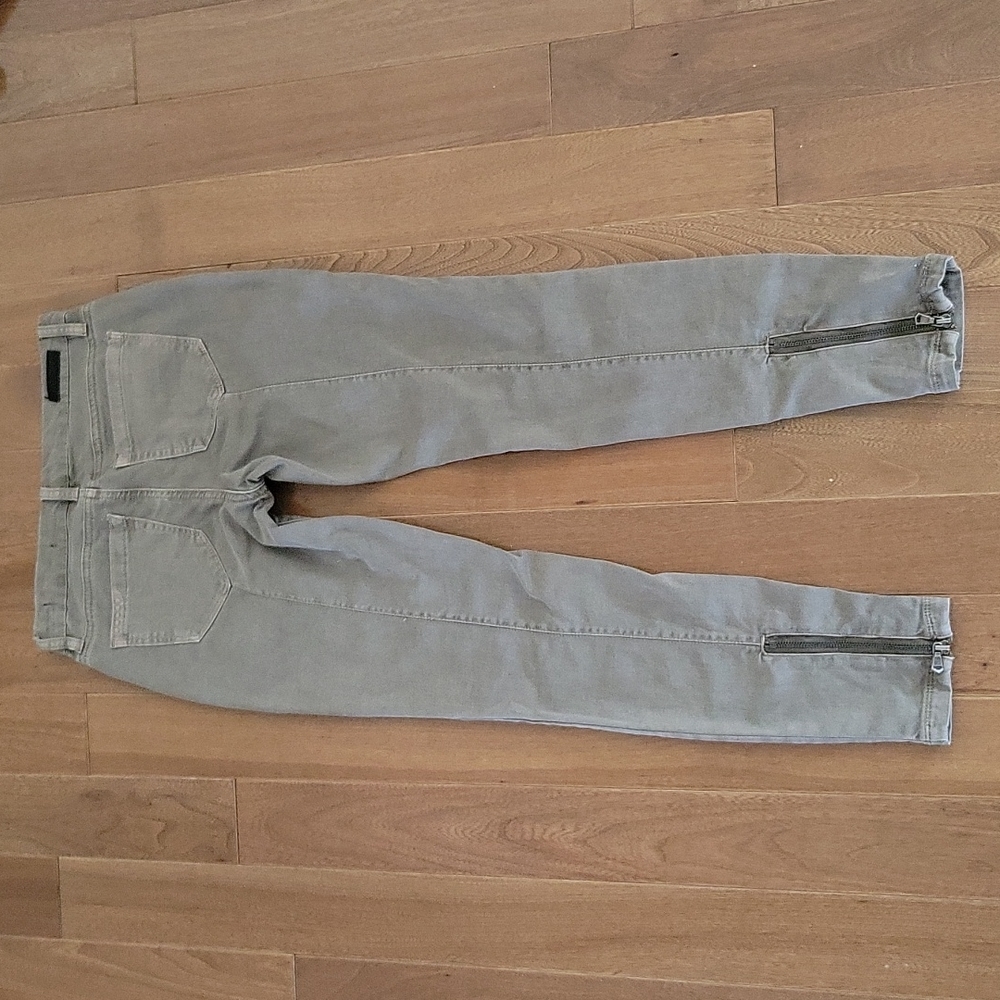 Blank‎ NYC skinny jeans in gray green with zipper hardware 25 - Picture 8 of 8